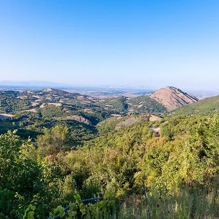Villa ολόκληρο σπίτι στα βουνά των αγραφων *