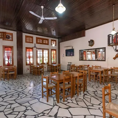 ολόκληρο σπίτι στα βουνά των αγραφων Villa