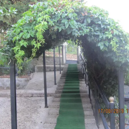 ολόκληρο σπίτι στα βουνά των αγραφων Villa Thrapsímion