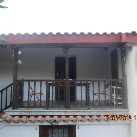 Villa ολόκληρο σπίτι στα βουνά των αγραφων *