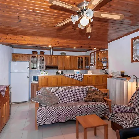 ολόκληρο σπίτι στα βουνά των αγραφων Villa *